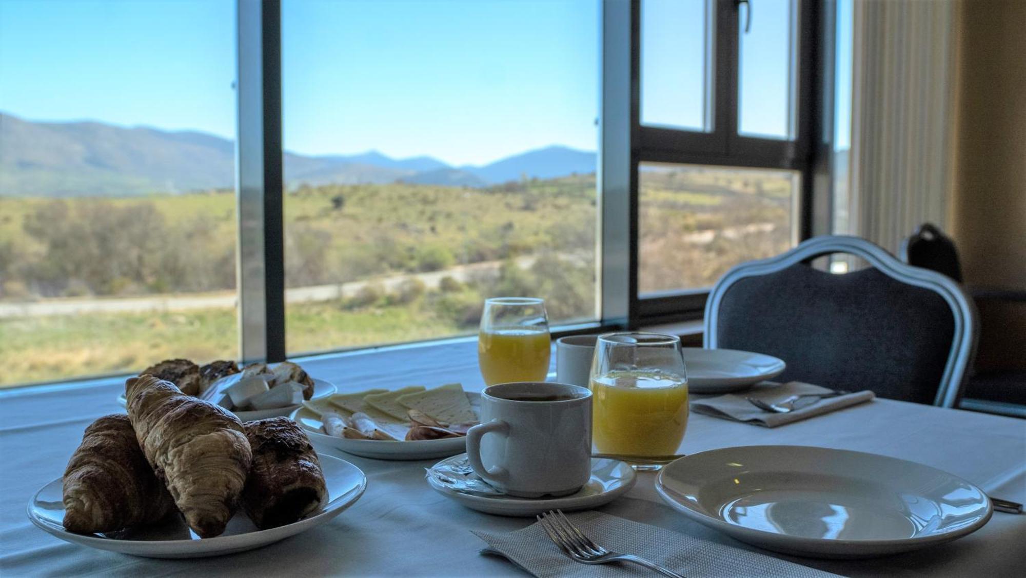 Alda El Espinar Hotel Kültér fotó